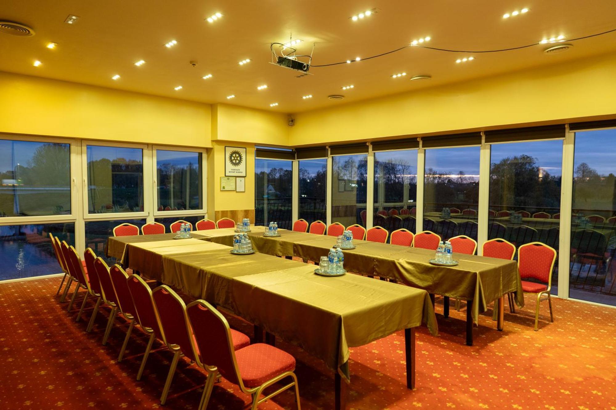 Viesbutis Banga Hotel Tauragė Kültér fotó