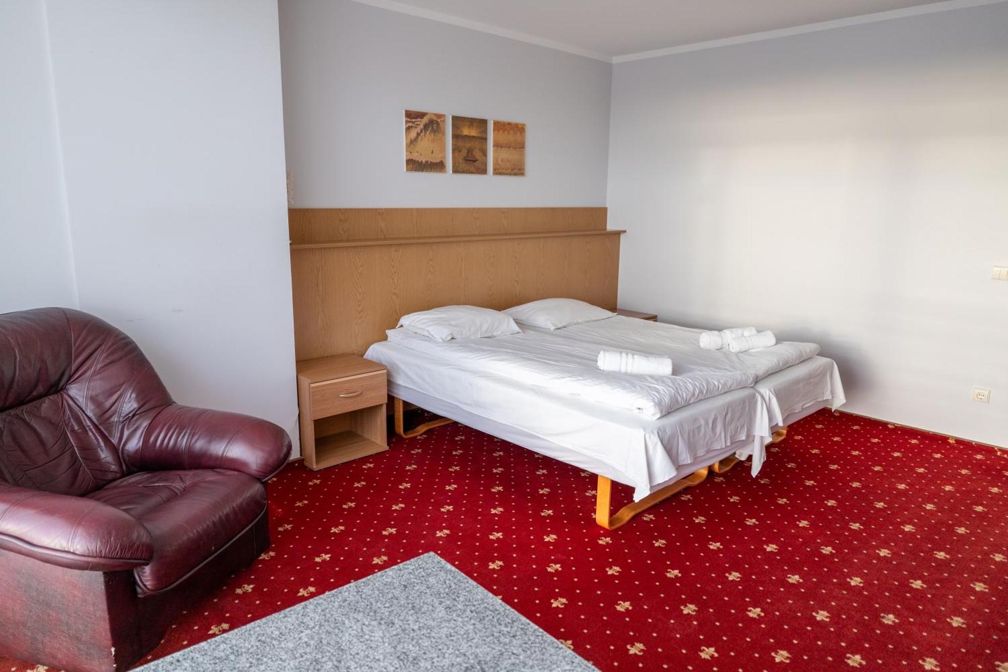 Viesbutis Banga Hotel Tauragė Kültér fotó