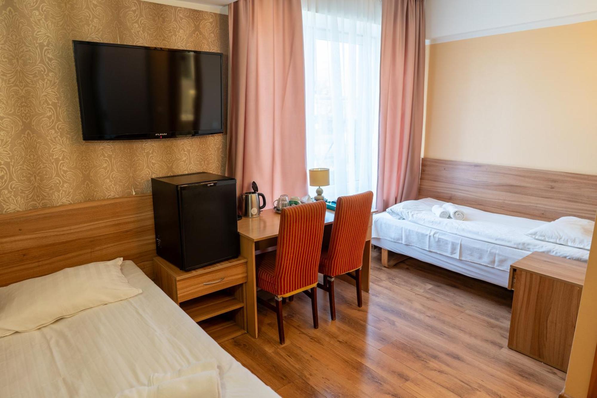 Viesbutis Banga Hotel Tauragė Kültér fotó