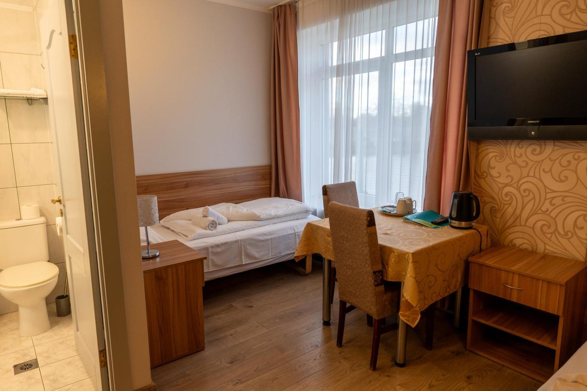 Viesbutis Banga Hotel Tauragė Kültér fotó